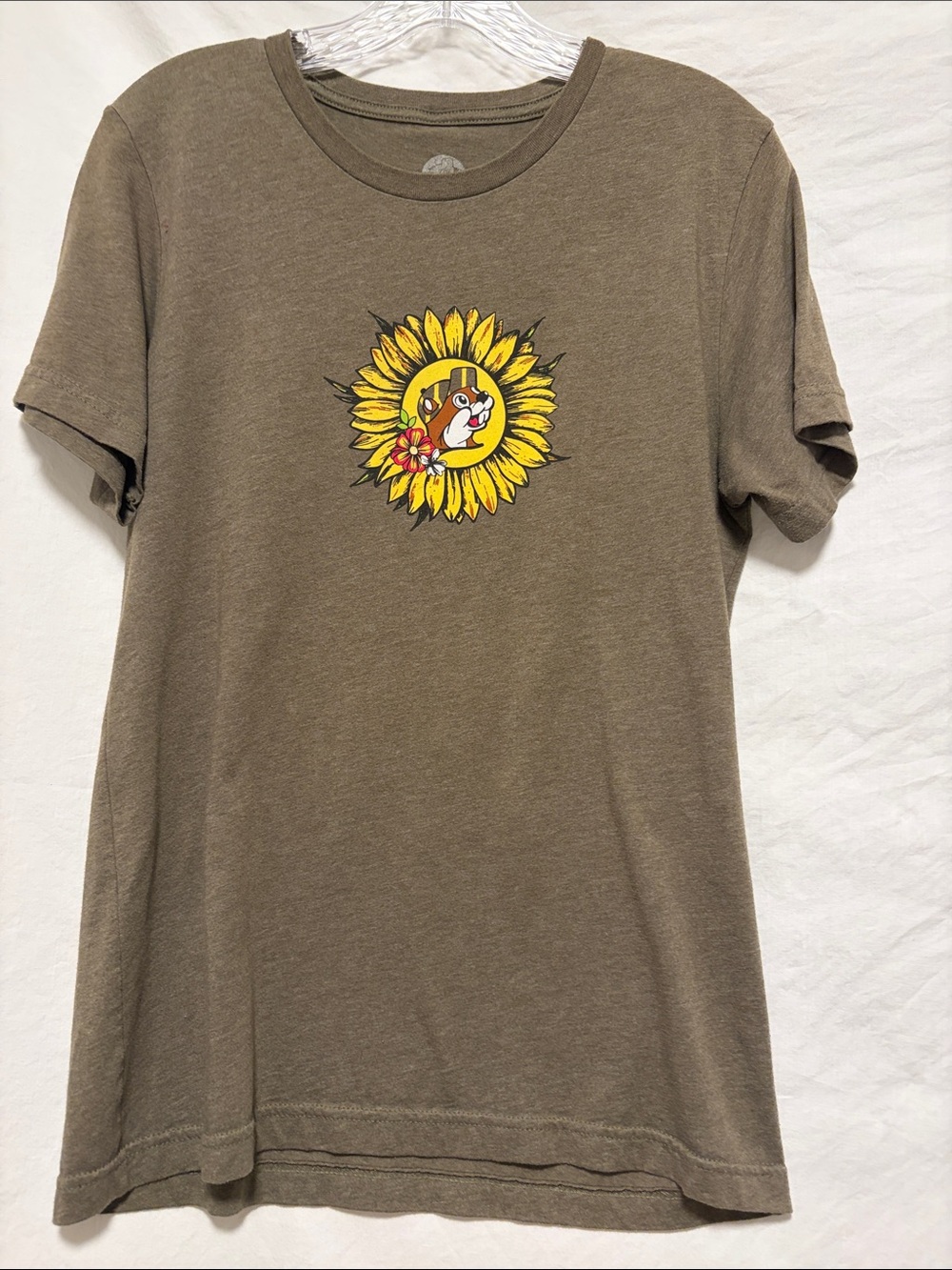 EUC Adult Medium Buc-ee’s Sunflower Graphic Tee in Brown Heather